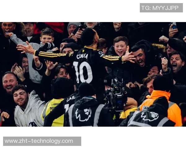 德甲激战曼联大胜波尔图绝杀时刻引发全场狂欢战术分析揭秘